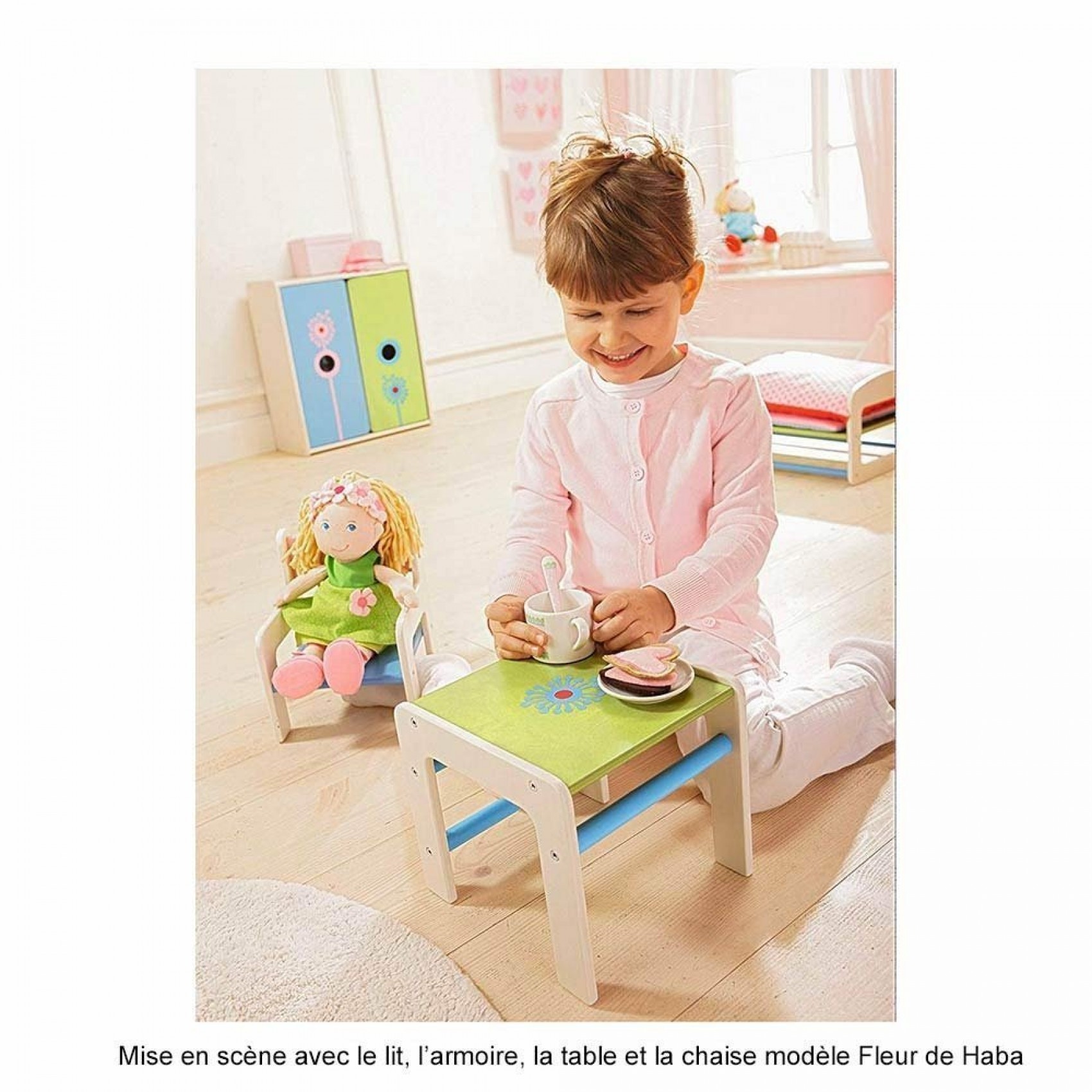 Lit de poupée en bois naturel  Chez les enfants, jeu jouet éthique